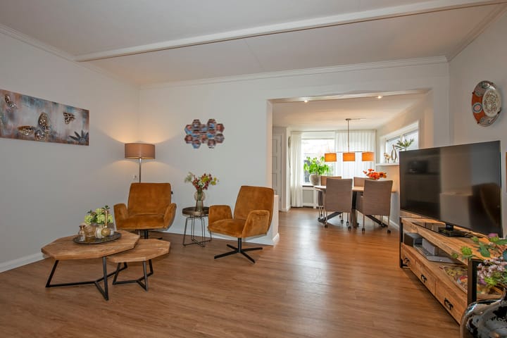 Photo 2 of Weth Bloemenstraat 35