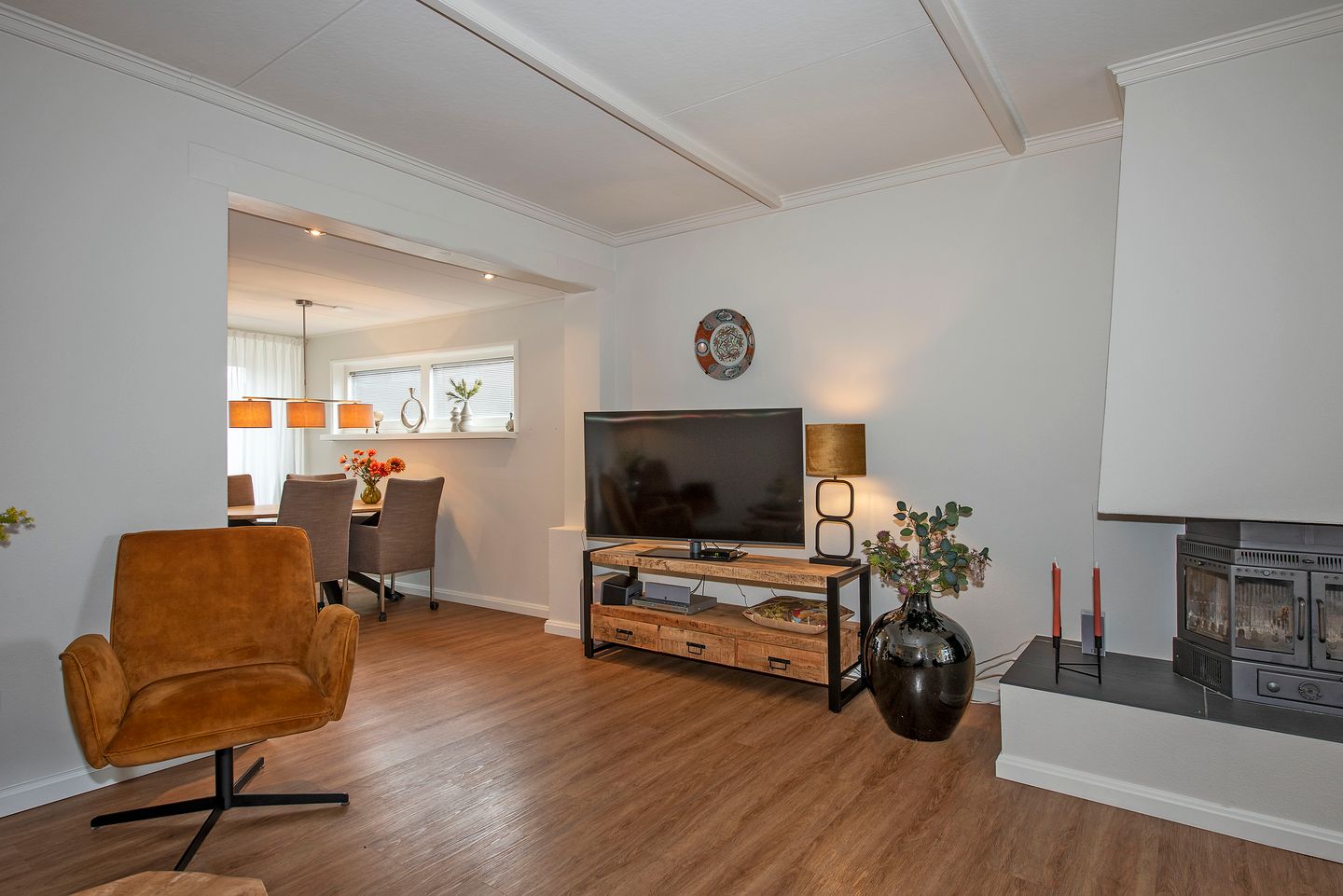 Photo 10 of Weth Bloemenstraat 35