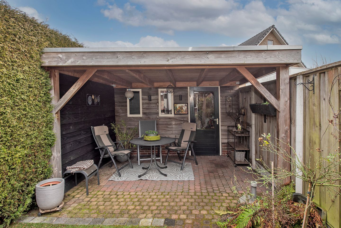 Photo 25 of Weth Bloemenstraat 35