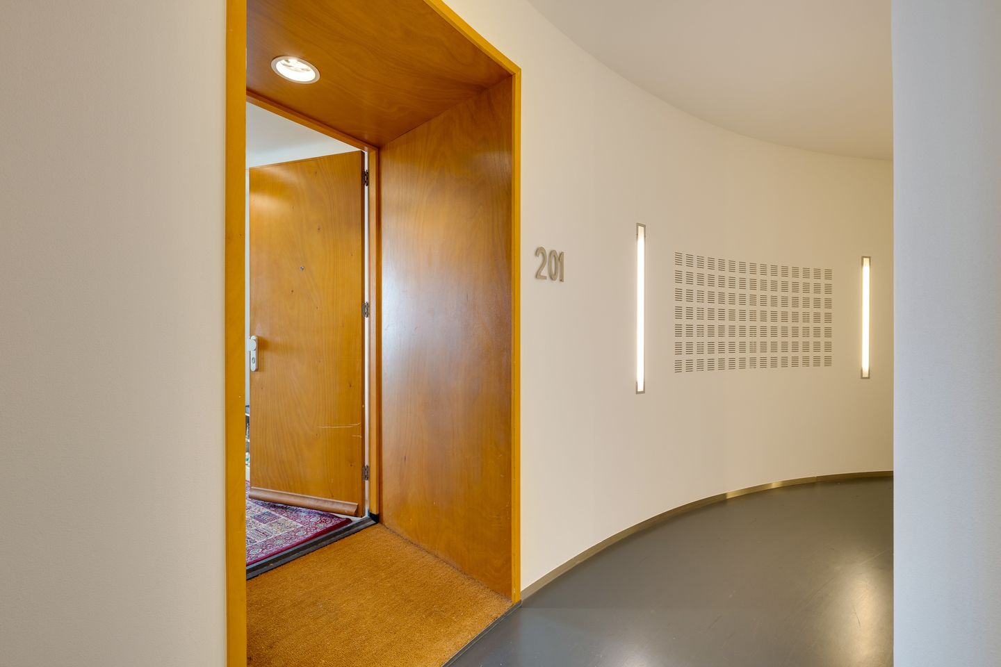 Photo 10 of Oeverpad 201