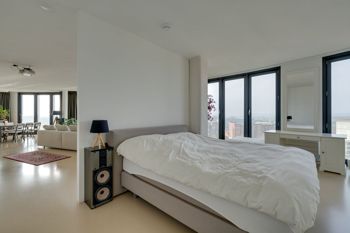 Photo 34 of Oeverpad 201