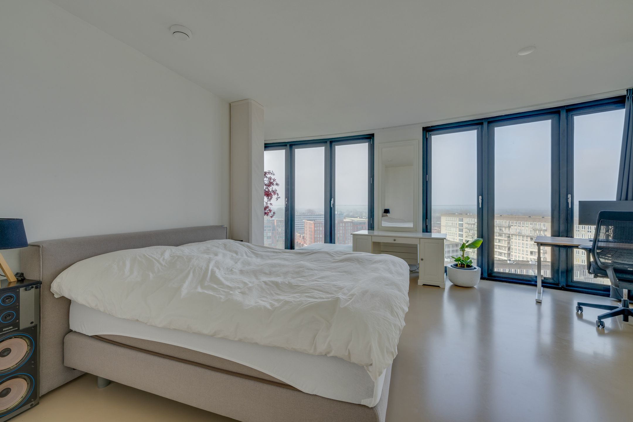 Photo 36 of Oeverpad 201