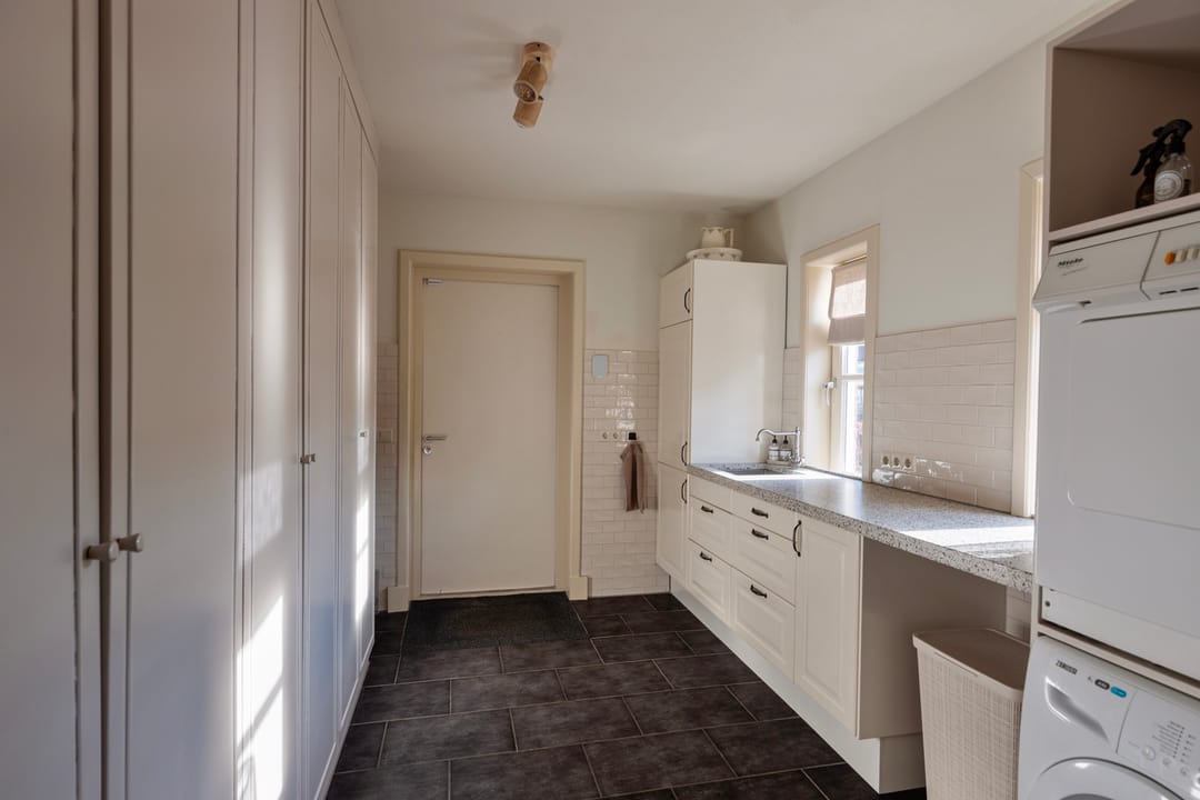 Photo 22 of Vondelstraat 1-A