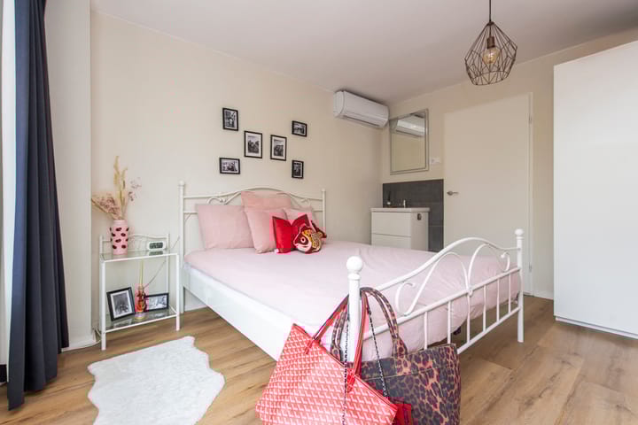 Foto 35 van Schout Crillaertstraat 9