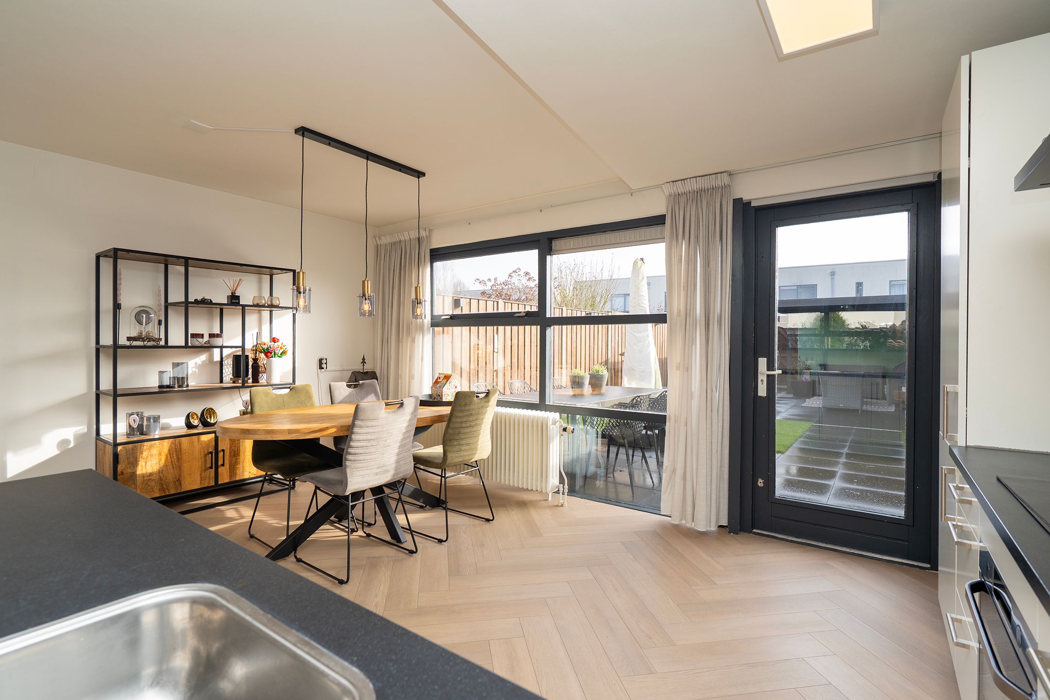 Photo 3 of Leimuidenstraat 32