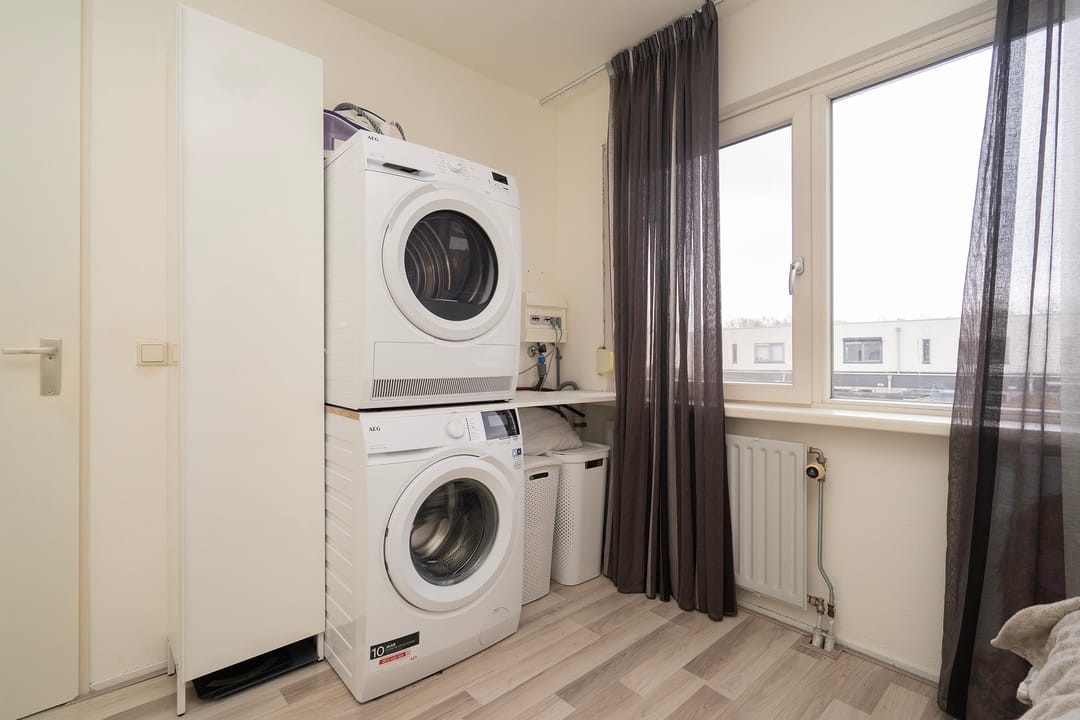 Photo 38 of Leimuidenstraat 32