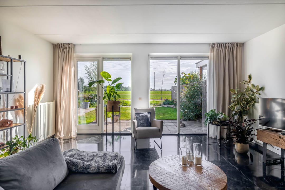 Foto 17 van Van Mieropstraat 23