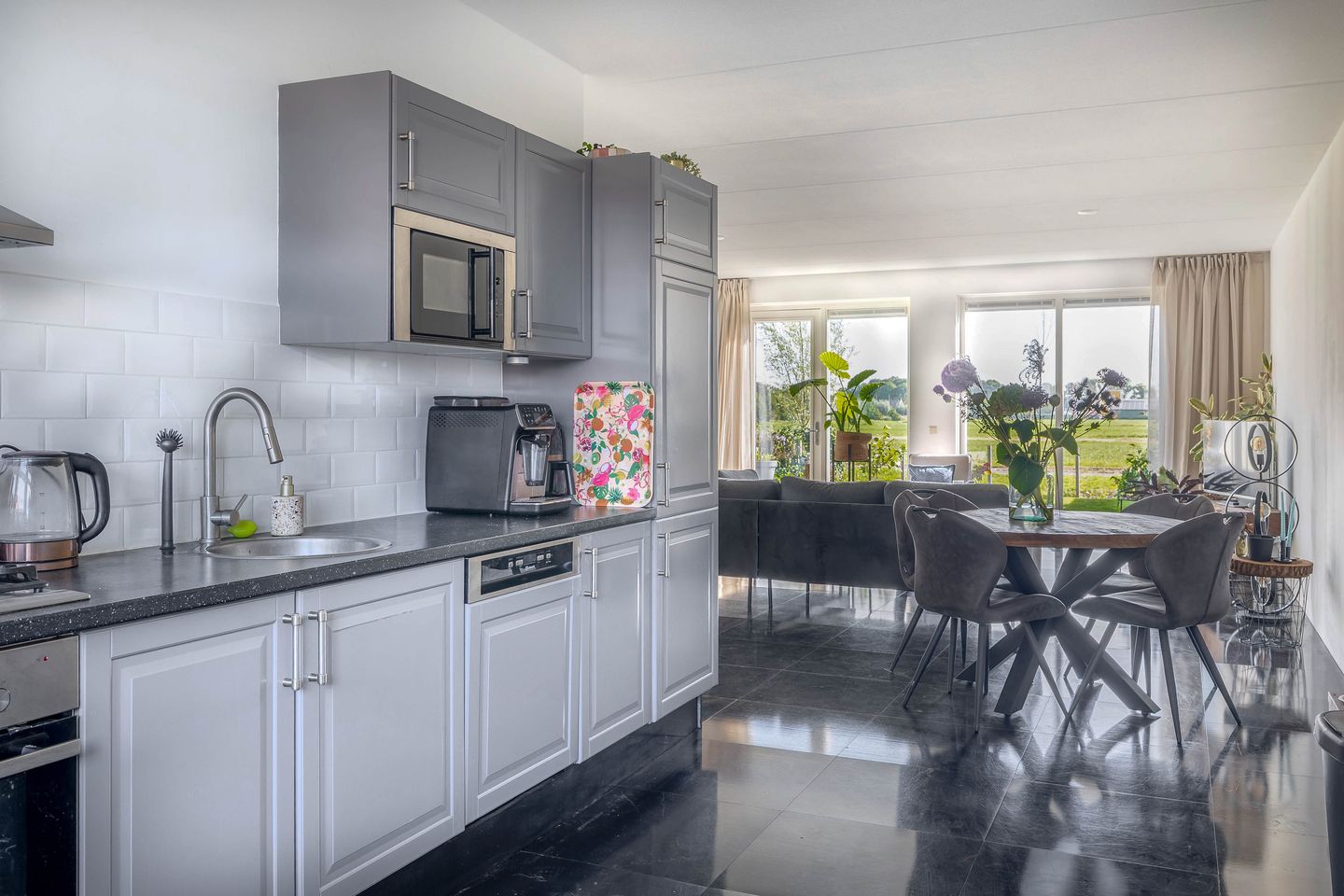 Foto 20 van Van Mieropstraat 23