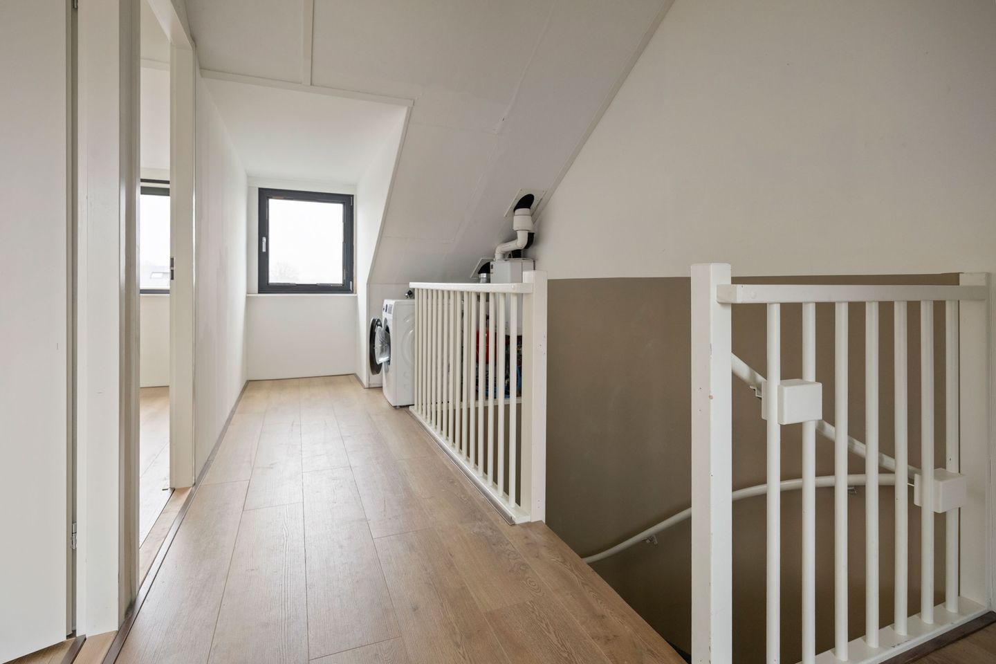 Photo 29 of Schoolstraat 16