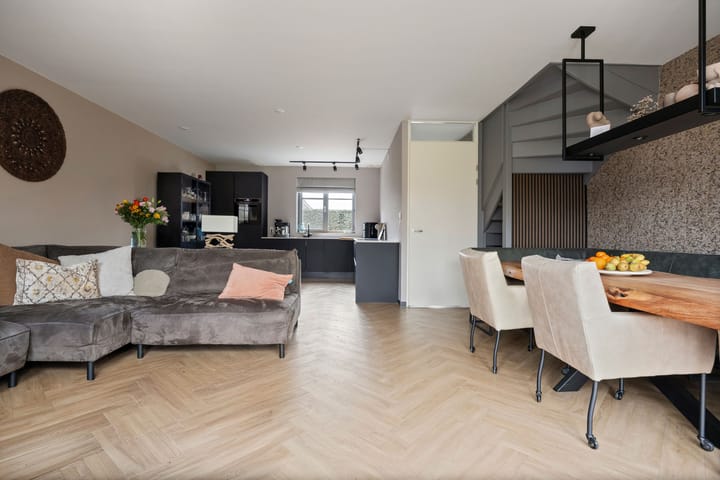 Photo 4 of Schoolstraat 16