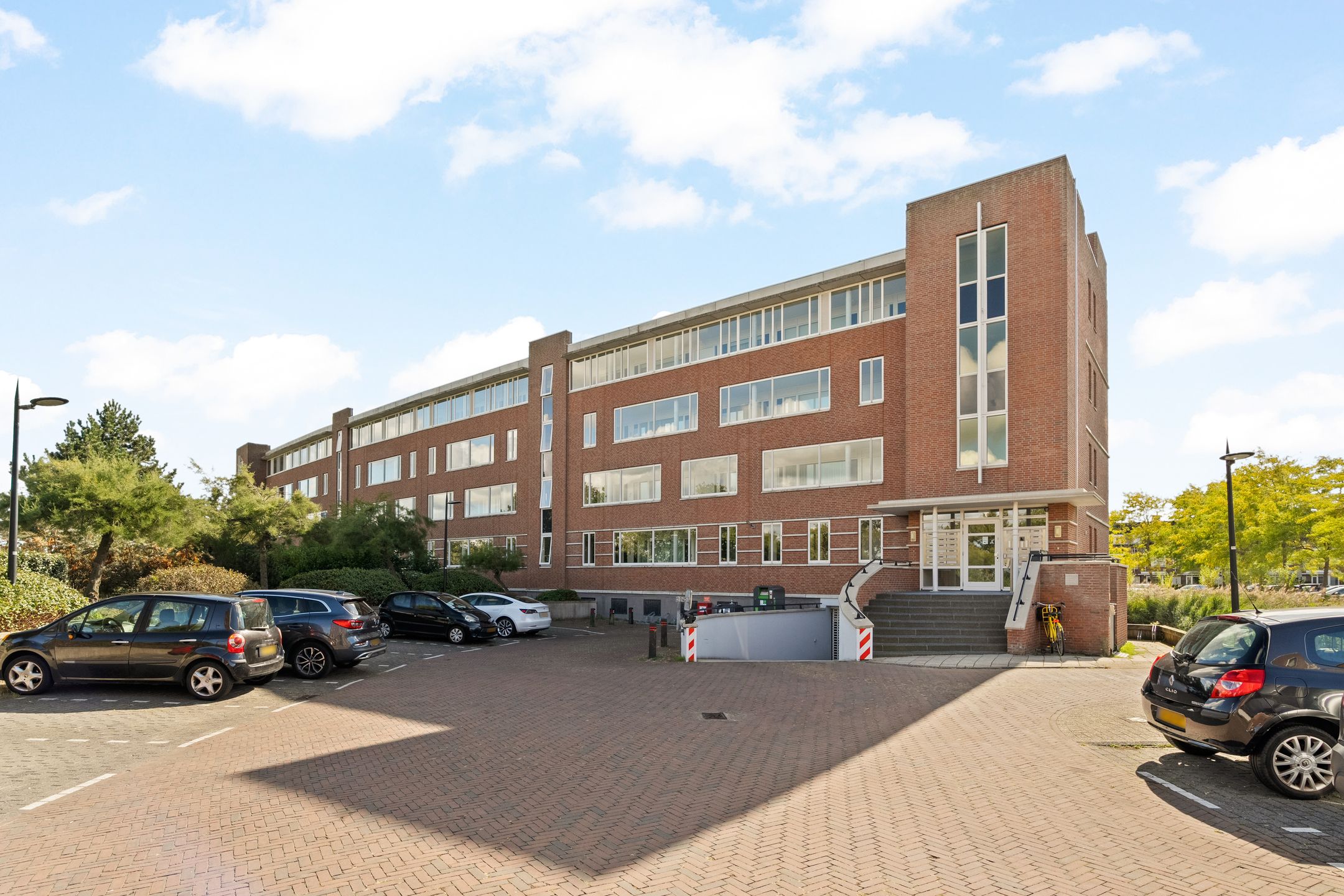 Foto 3 van Peterhof 52