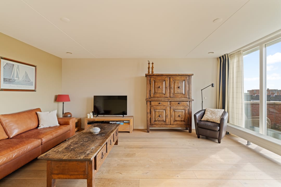 Foto 8 van Peterhof 52