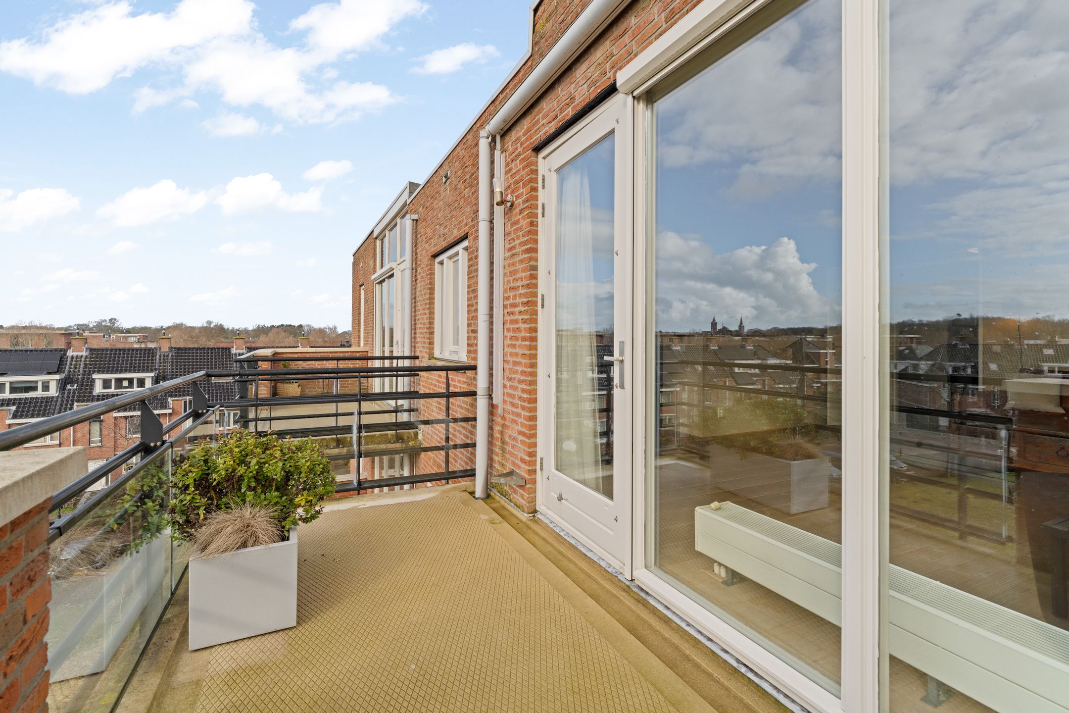 Foto 12 van Peterhof 52