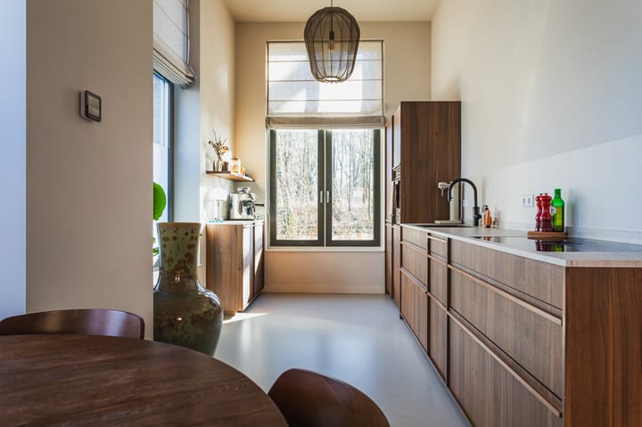 Photo 11 of Thomas Mannsingel 14