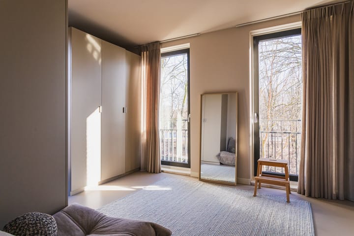 Photo 46 of Thomas Mannsingel 14