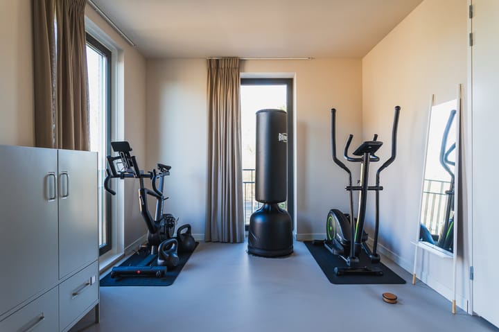 Photo 51 of Thomas Mannsingel 14