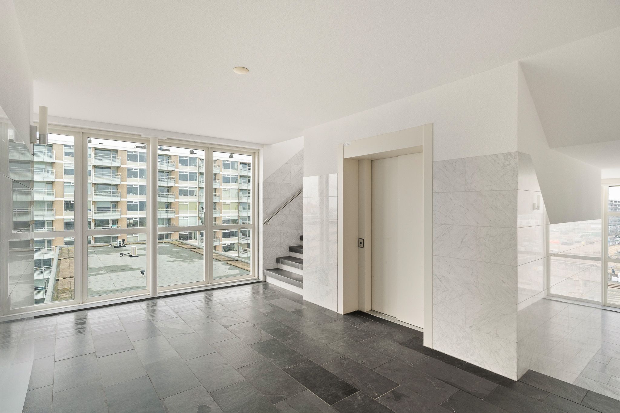 Foto 9 van Vuurtorenplein 128