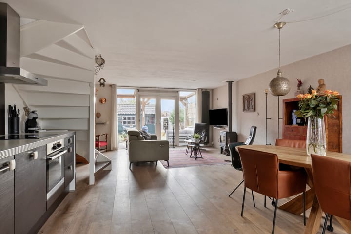 Foto 4 van Lange Dresch 49