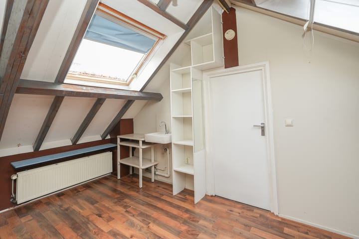 Foto 33 van Molenstraat 148