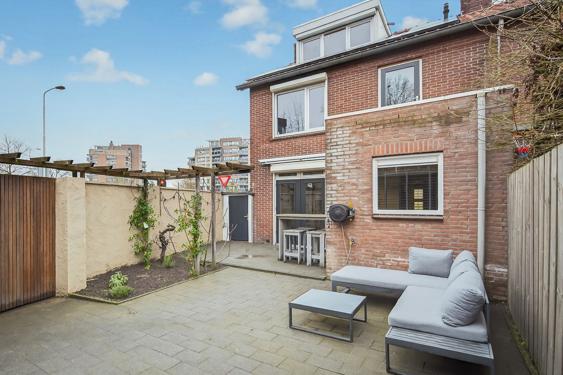 Foto 21 van Blaarthemseweg 107