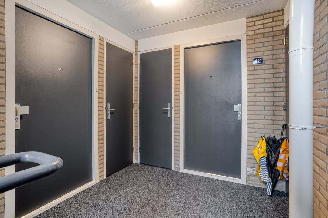 Photo 7 of Oosterhoutstraat 42-C