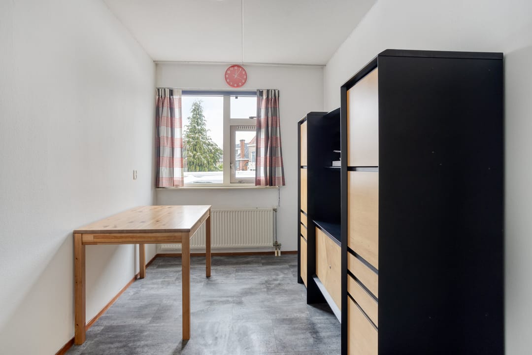 Photo 37 of Oosterhoutstraat 42-C