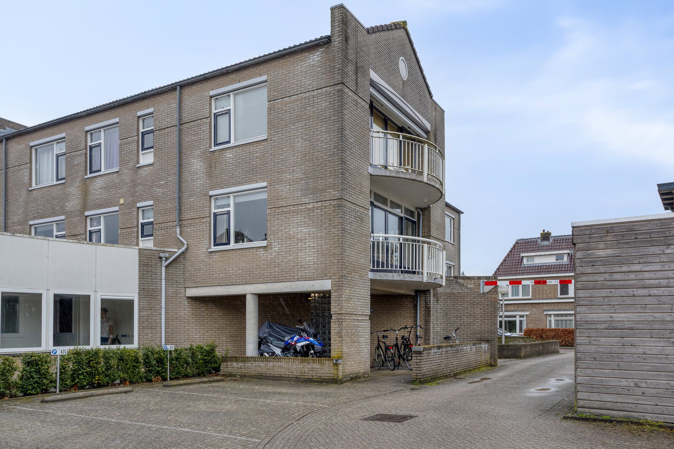 Photo 42 of Oosterhoutstraat 42-C