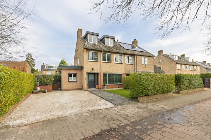 Cort van der Lindenlaan 84