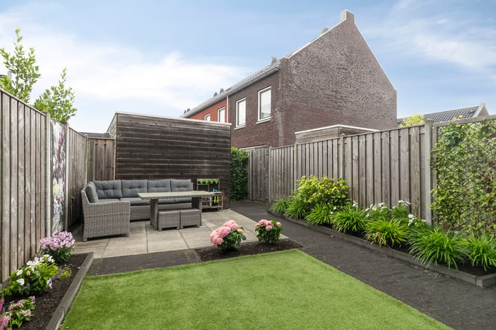 Photo 27 of Koetsierstuin 6