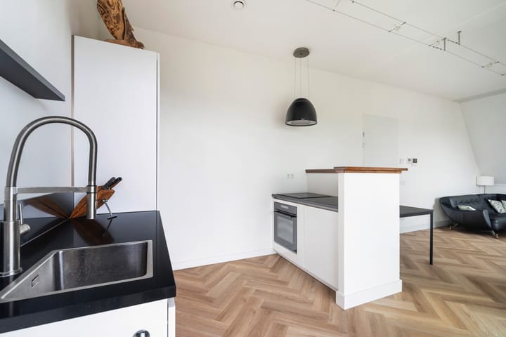 Foto 3 van Maria Enzersdorflaan 9-A