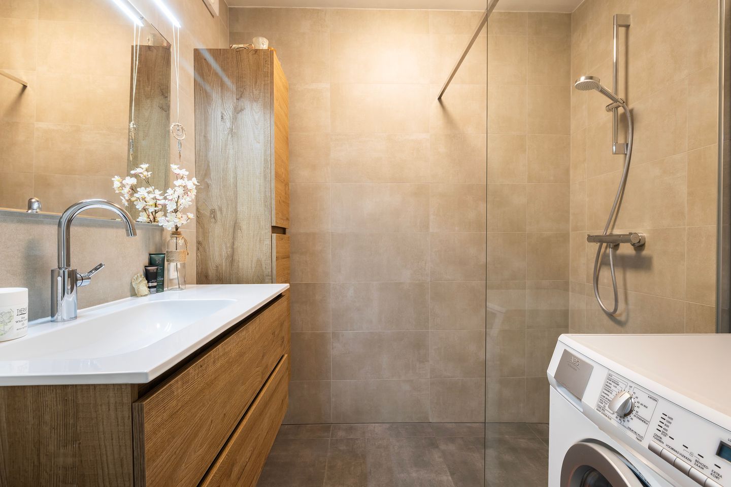 Foto 20 van Wiekslag 85