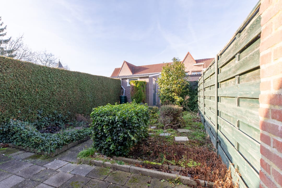 Photo 22 of Burettestraat 5