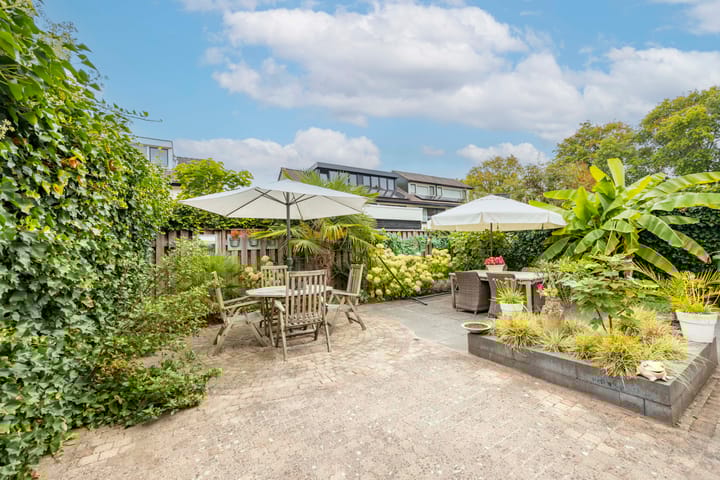 Photo 3 of Johannes Vermeerstraat 9