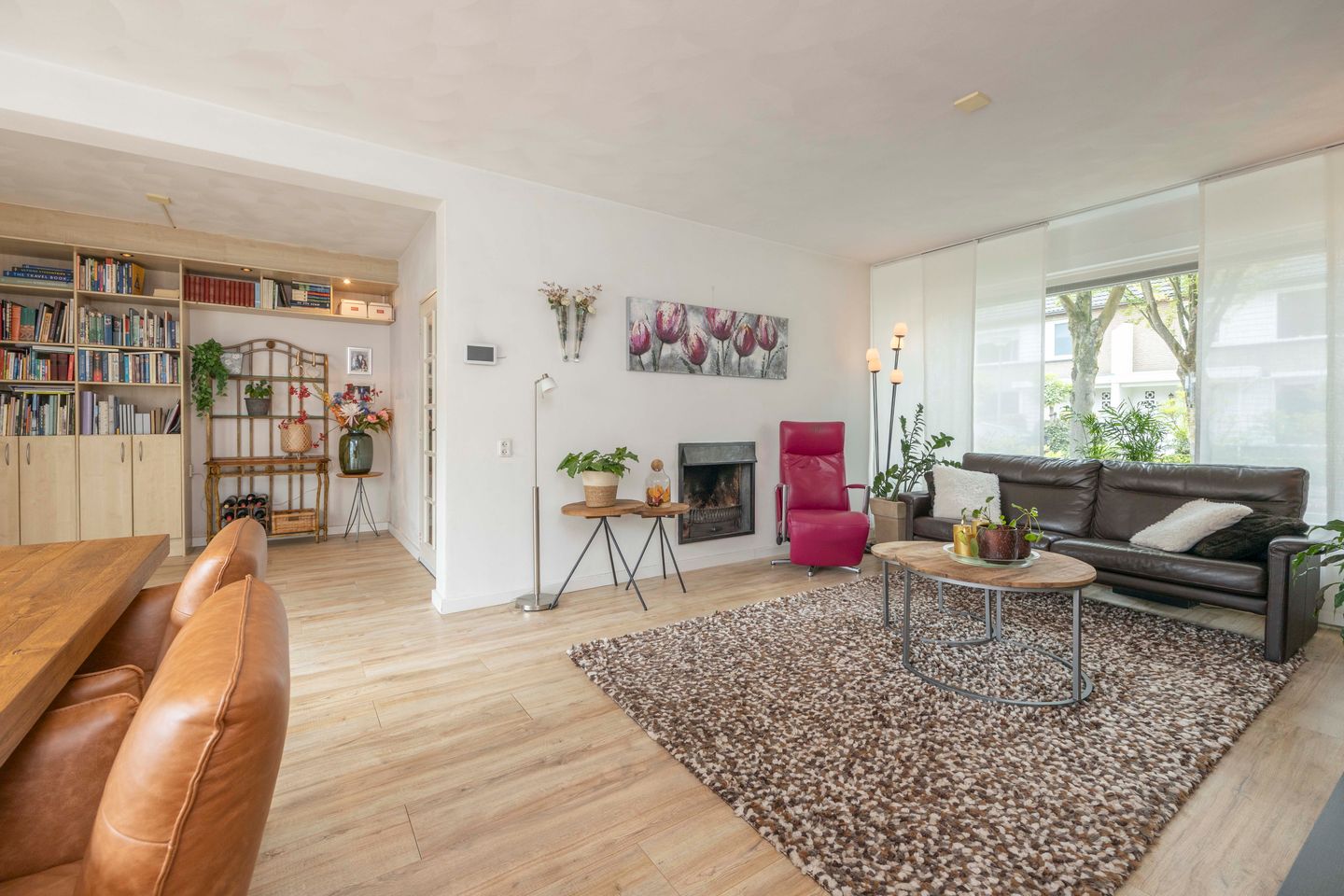 Photo 10 of Johannes Vermeerstraat 9