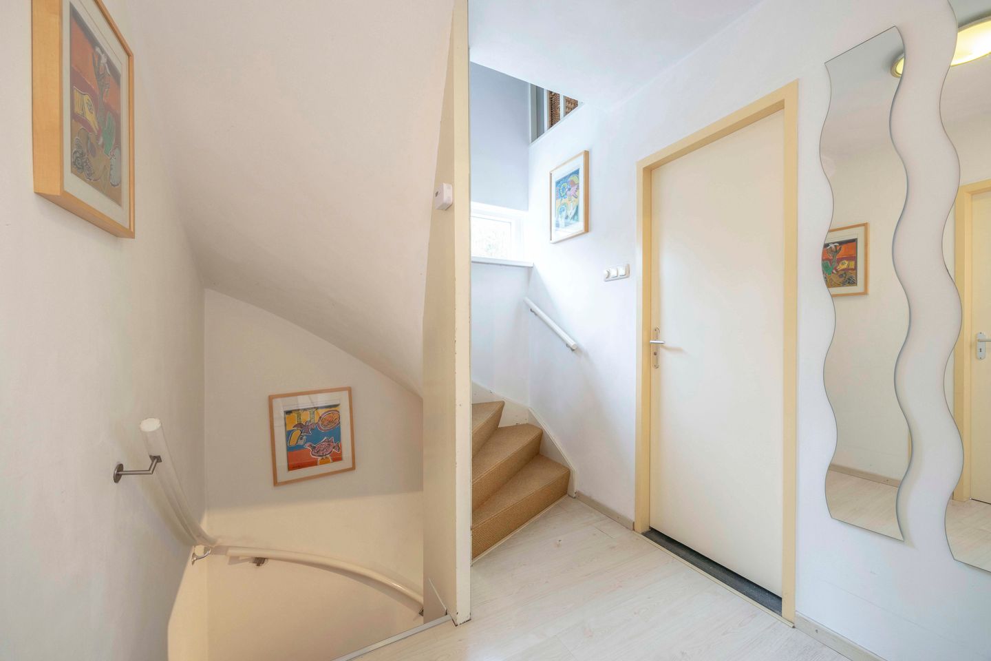 Photo 19 of Johannes Vermeerstraat 9