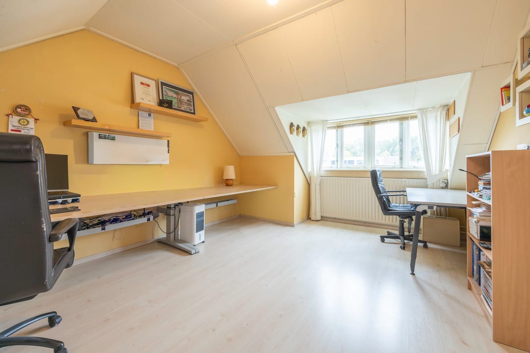 Photo 28 of Johannes Vermeerstraat 9