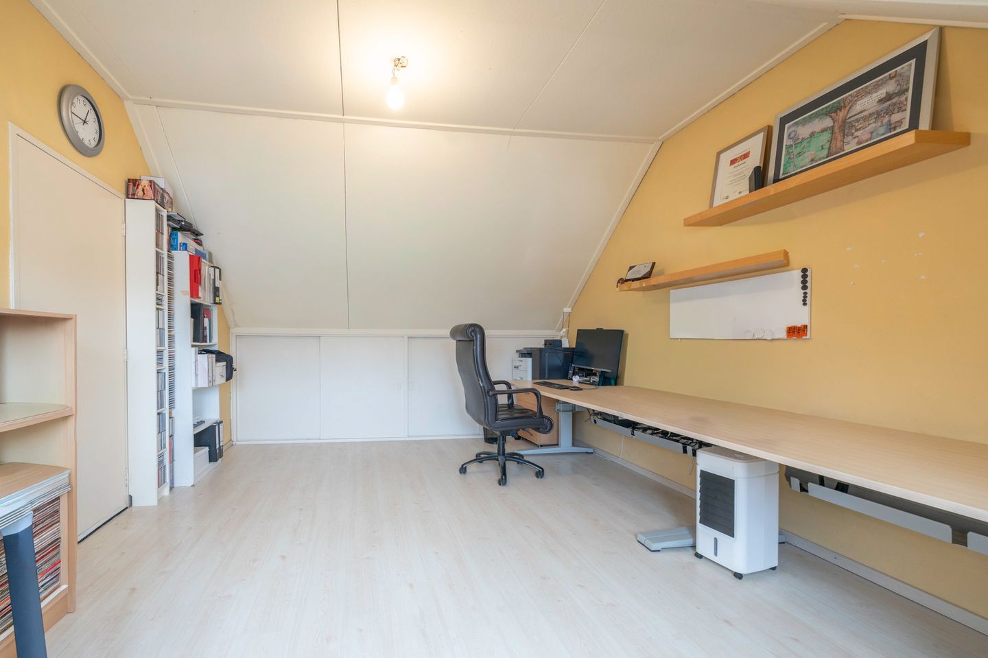 Photo 29 of Johannes Vermeerstraat 9