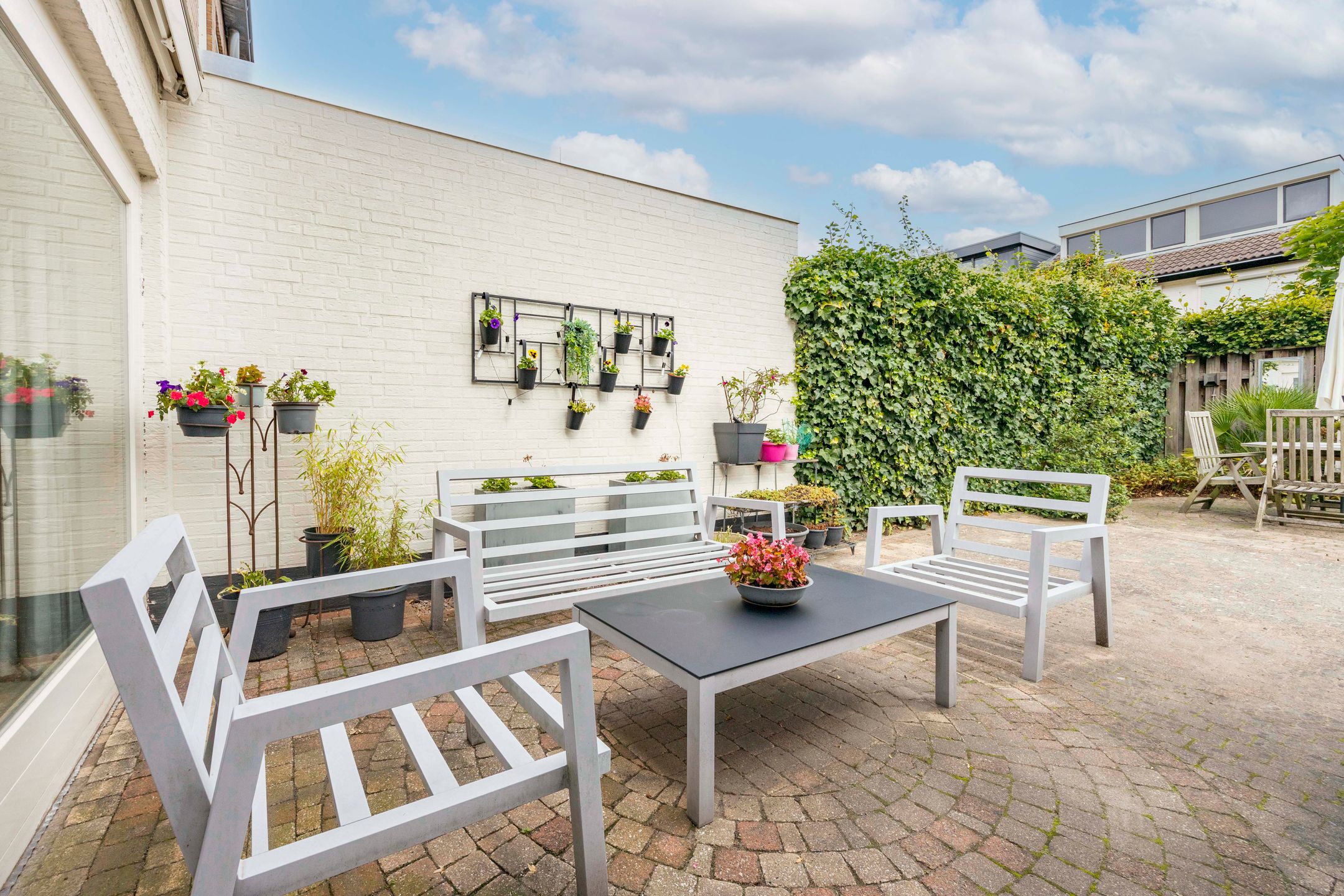 Photo 33 of Johannes Vermeerstraat 9