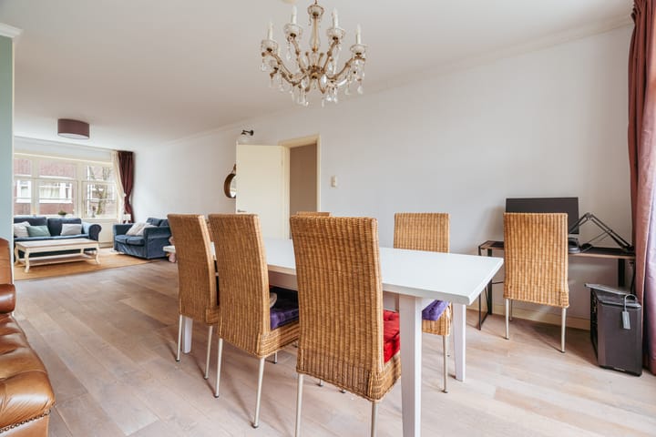 Photo 9 of Geleenstraat 27-1