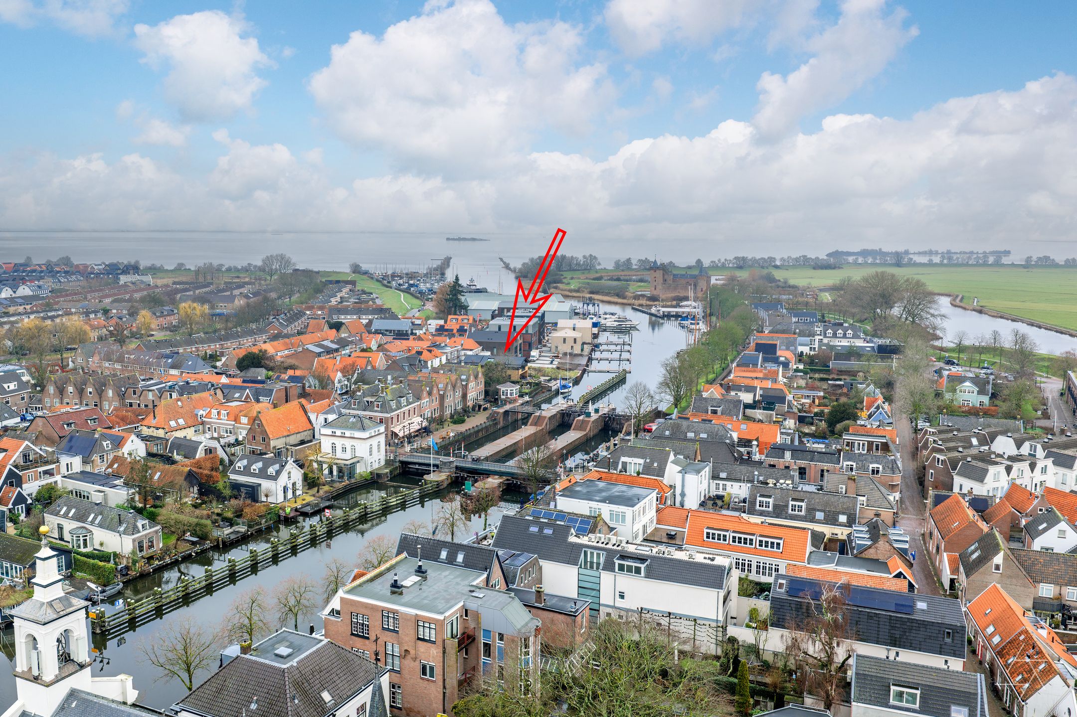 Photo 33 of Hellingstraat 40