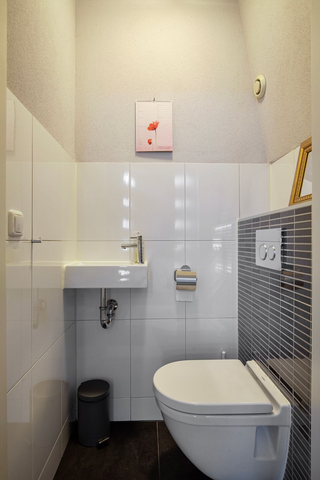 Photo 17 of Leuvenhorststraat 31
