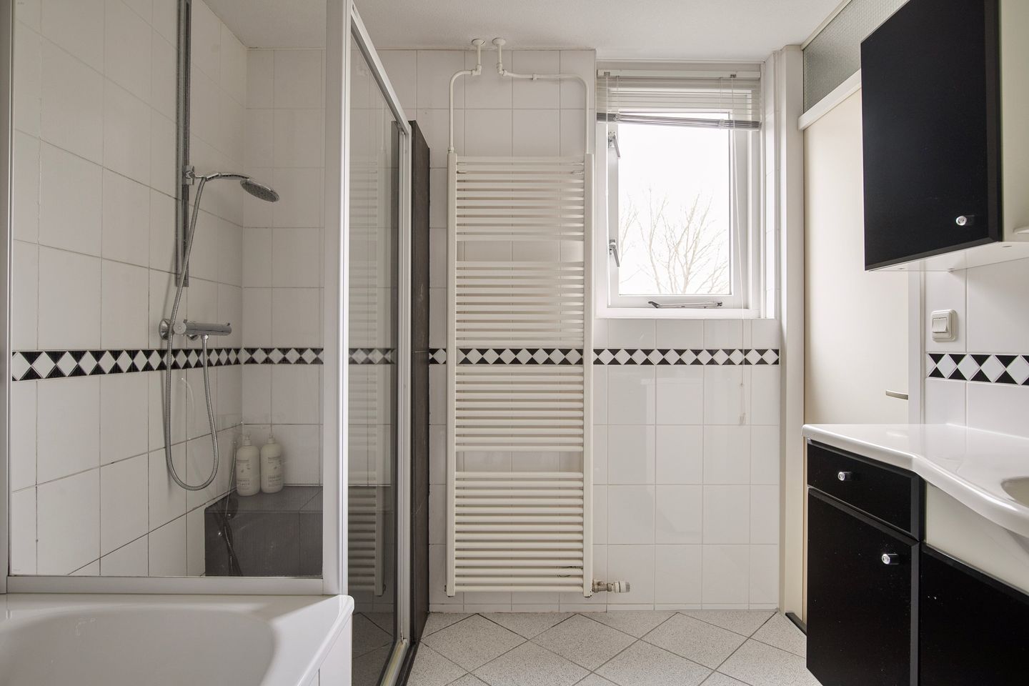Photo 20 of Leuvenhorststraat 31