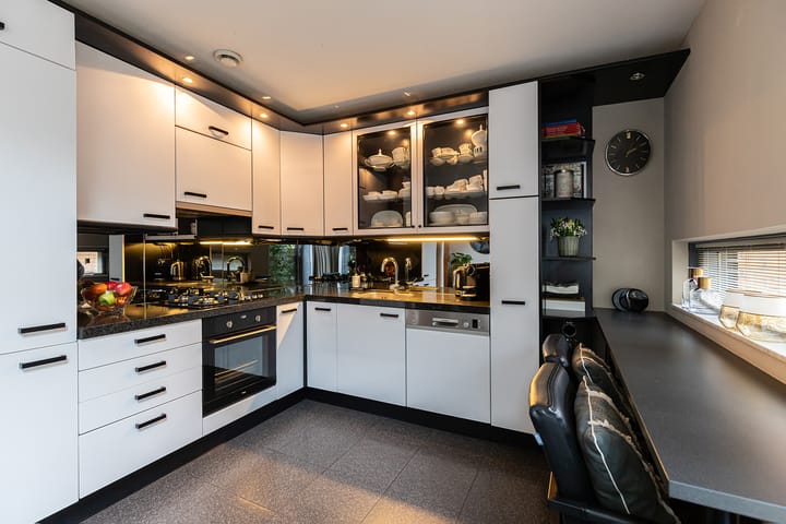 Foto 3 van Balsa 207