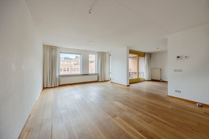 Photo 2 of Langestraat 4-02