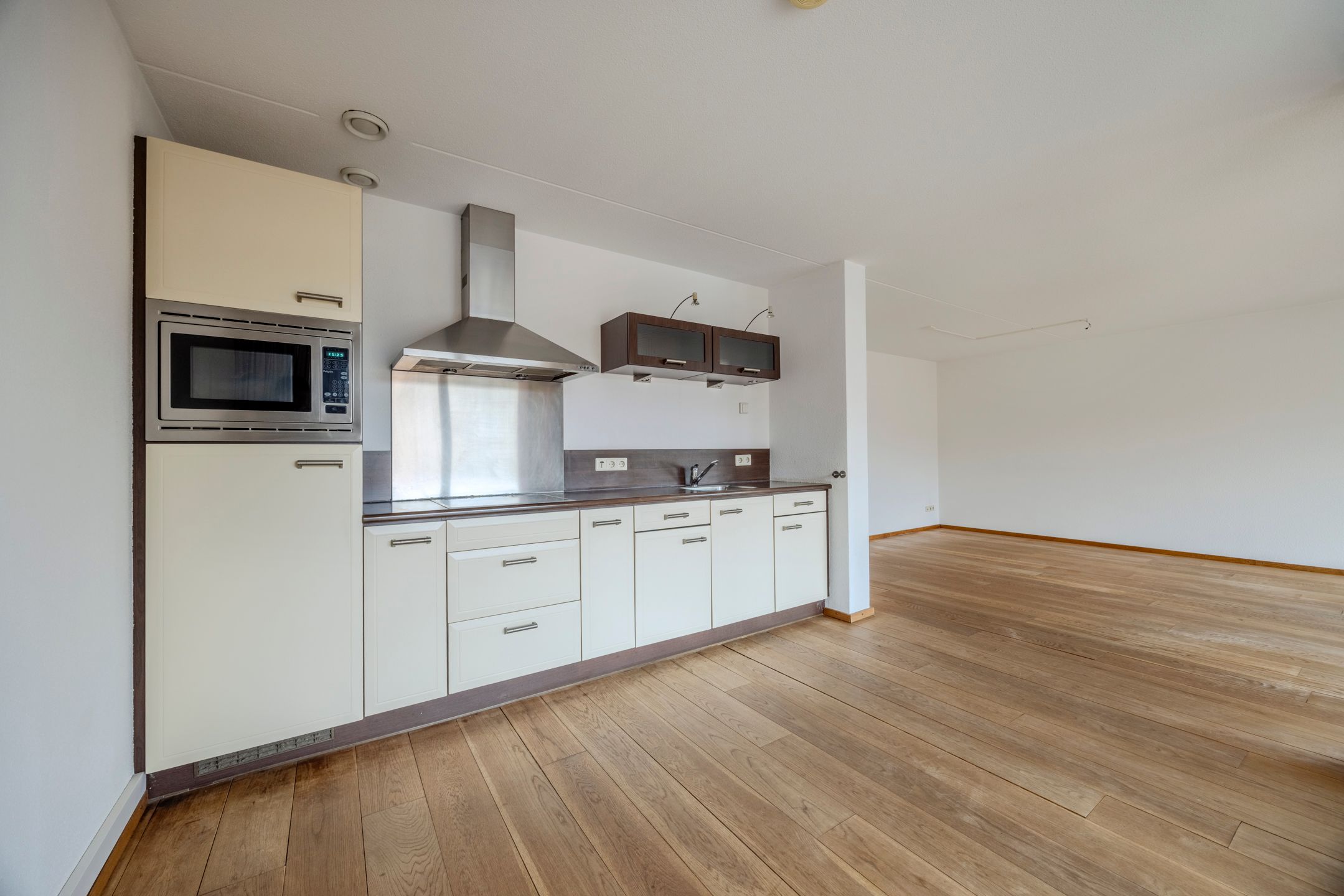 Foto 6 van Langestraat 4-02