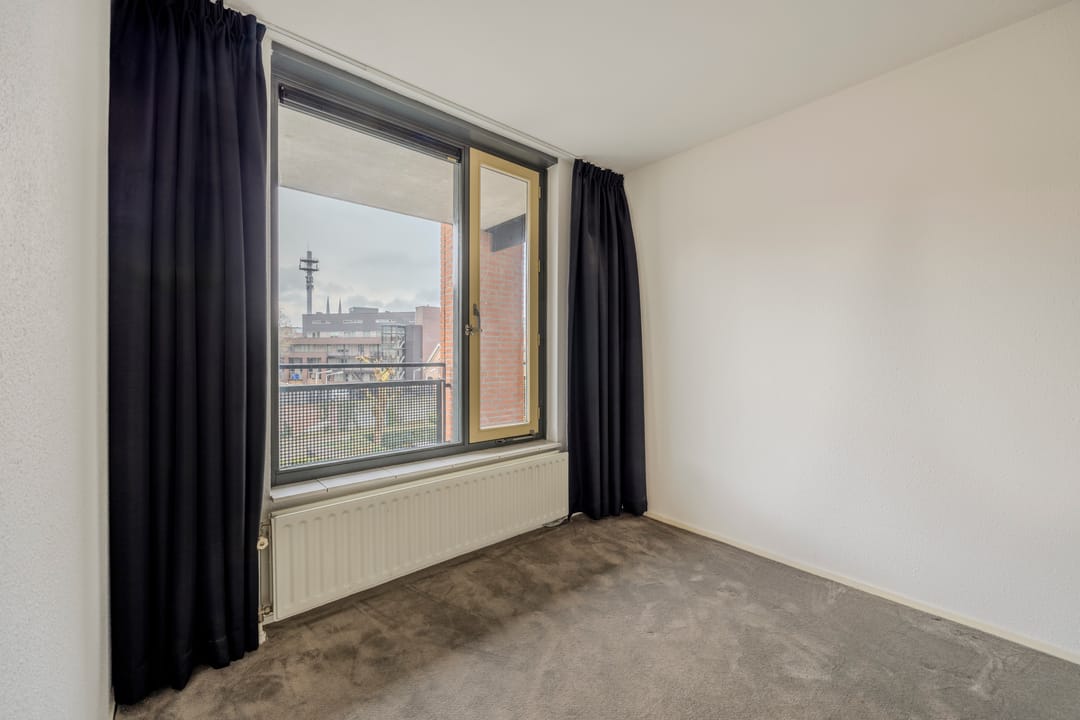 Foto 16 van Langestraat 4-02