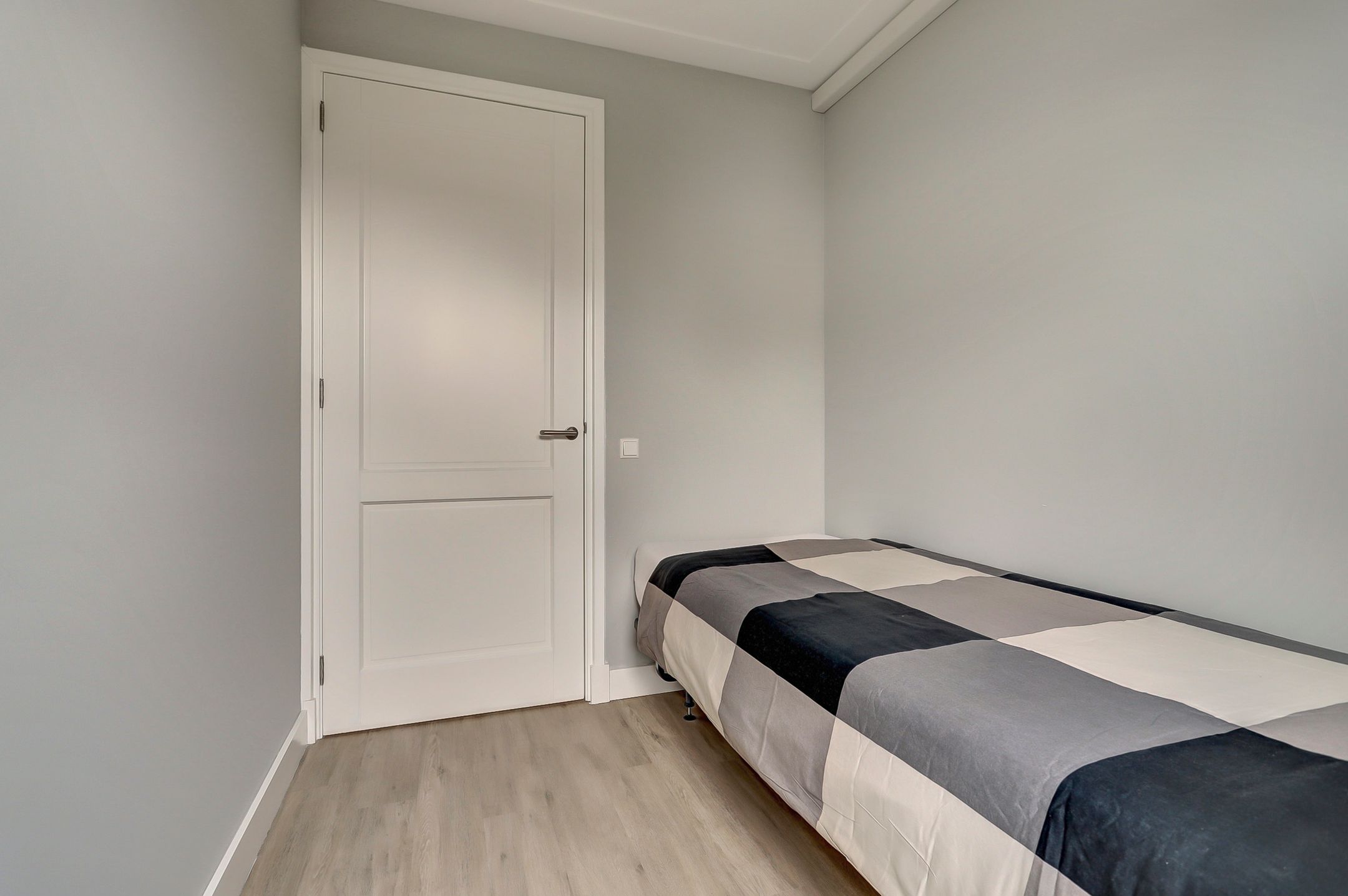 Photo 21 of Fiep Westendorplaan 177