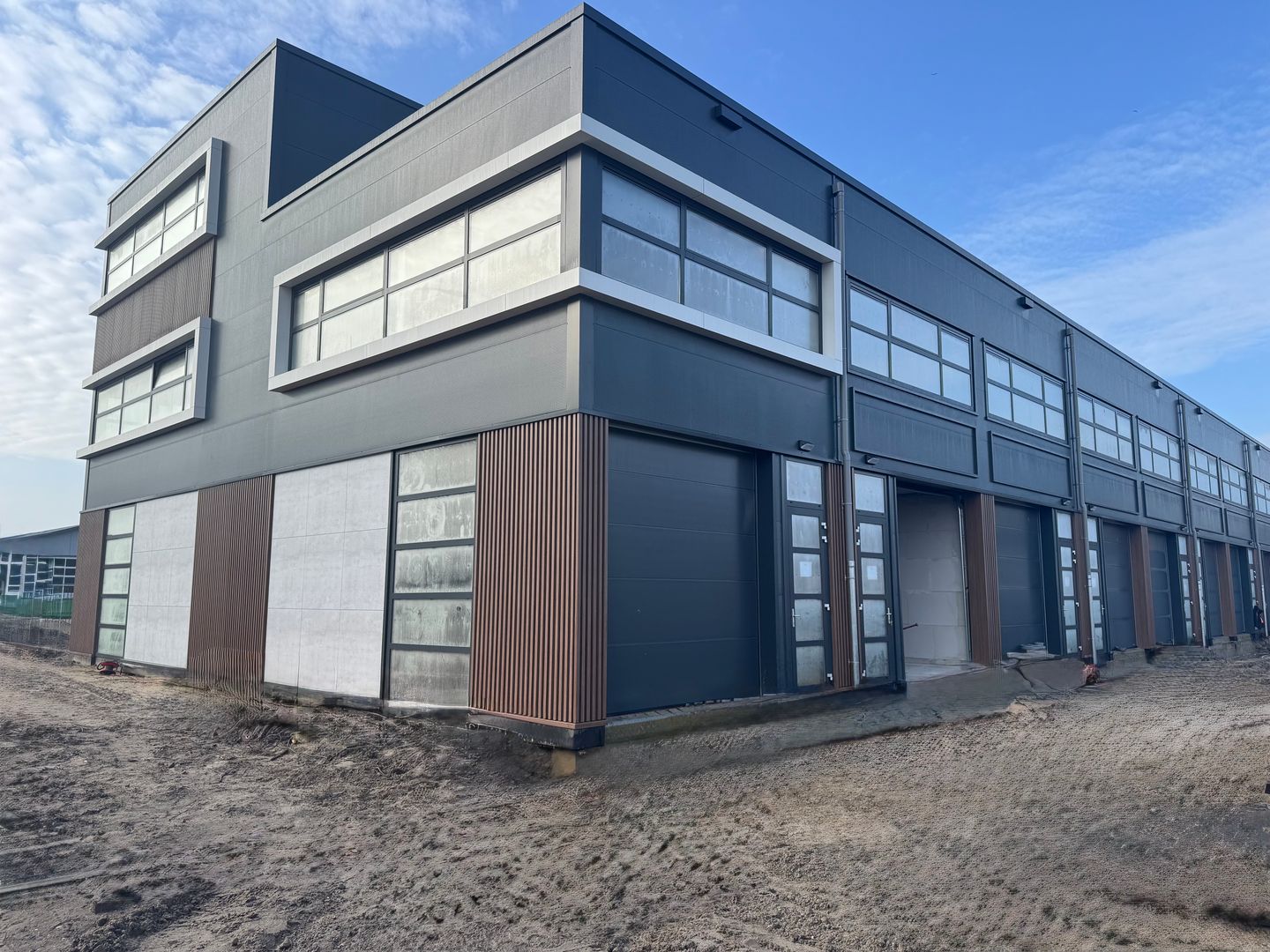 Bekijk foto 2 van Productieweg 1-B1