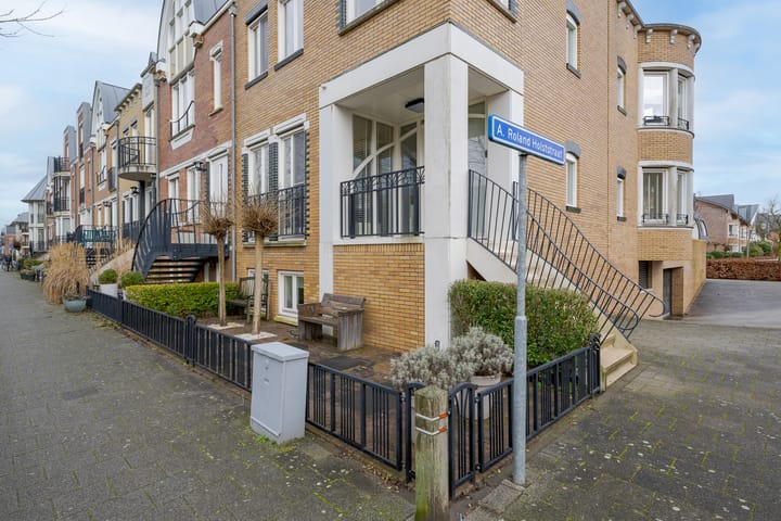 Foto 10 van Herman Gortersingel 9