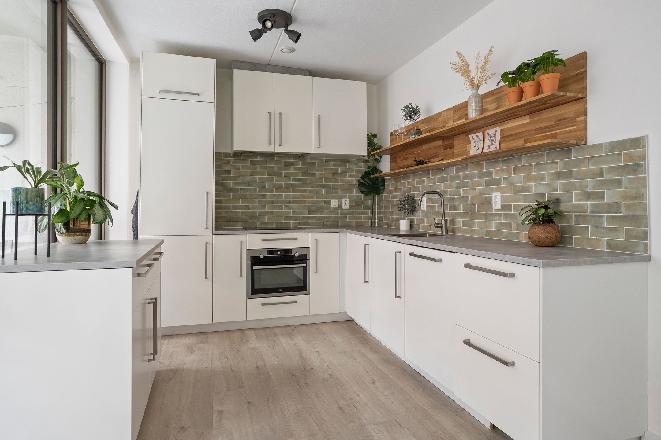 Foto 18 van Wenenpromenade 10